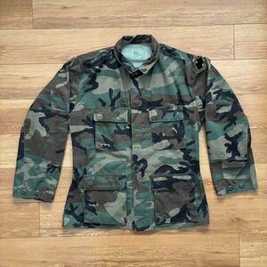 Vintage US Army Jacket Mens MediumLong Woodland Camo BDU Field Coat Military 90s